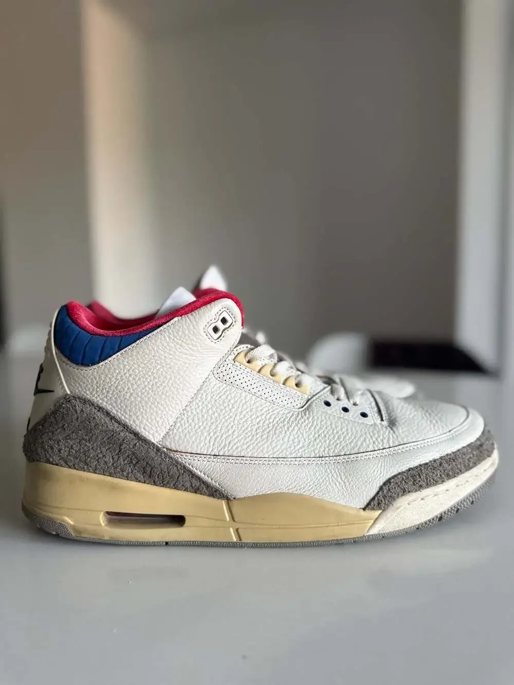 Air Jordan 3 Retro Seoul 2.0 Sneakers White/Gym Red-Blue-Grey